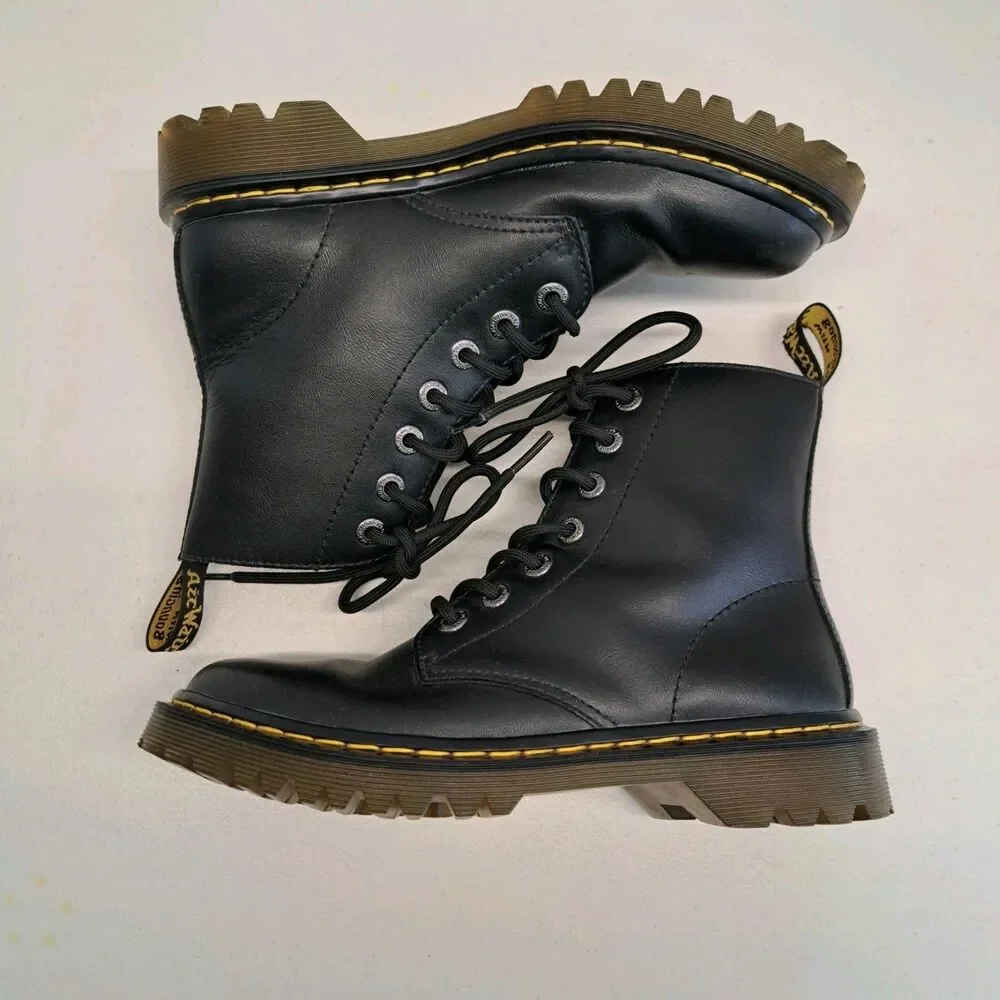 Dr. Doc Martens LUANA Black Matte Leather Ankle Boots AW004 Docs Womens Size 7 - Picture 6 of 10
